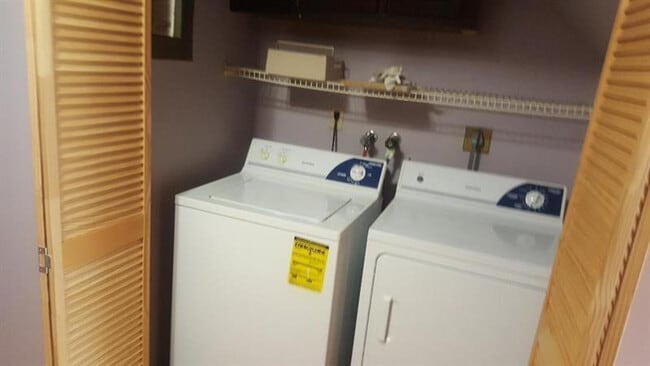 Building Photo - 2624 NW 47th Terrace