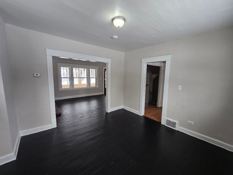 Building Photo - 1724 Cliffview Rd