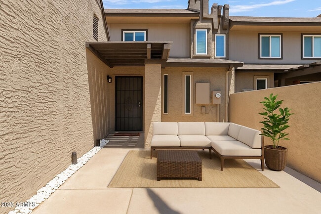 Building Photo - 2232 W Lindner Ave