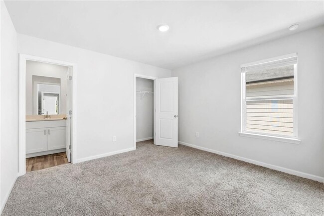 Building Photo - 5021 Silver Canoe Wy