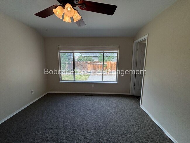 Building Photo - 1650 Walker Dr