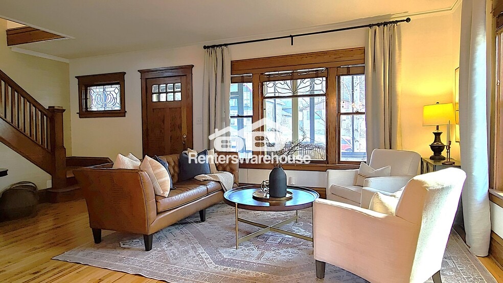 Building Photo - 421 Locust St