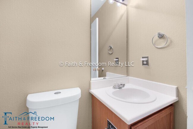 Building Photo - 5249 Mountain Air Cir
