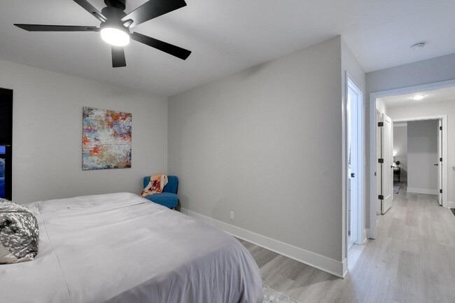 Building Photo - 1013 Park Ave