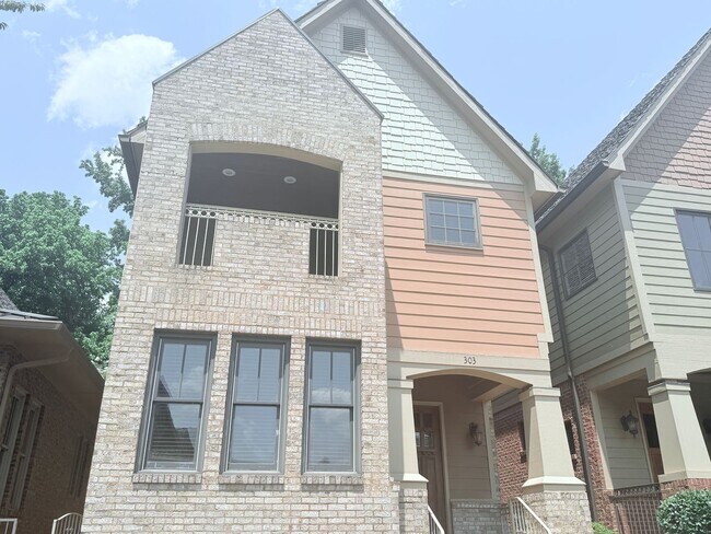 Primary Photo - 3BR/3.2BA For Rent