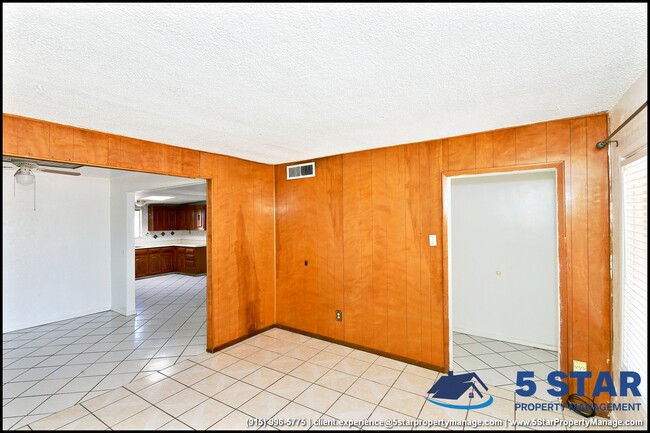 Building Photo - 7817 Caliche Dr