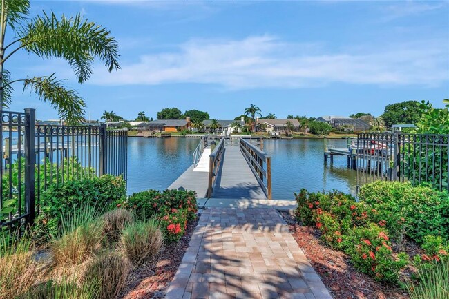 Building Photo - 4111 Rocky Shores Dr