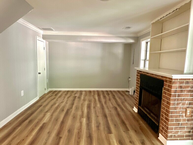 Building Photo - 14052 Oxbridge Inn Ct
