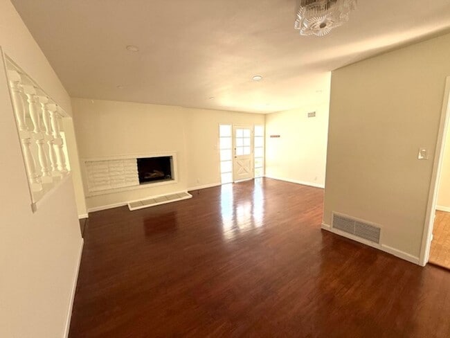 Building Photo - **LA MIRADA** Beautifully Maintained 3-Bedroom Home with Park-Like Yard