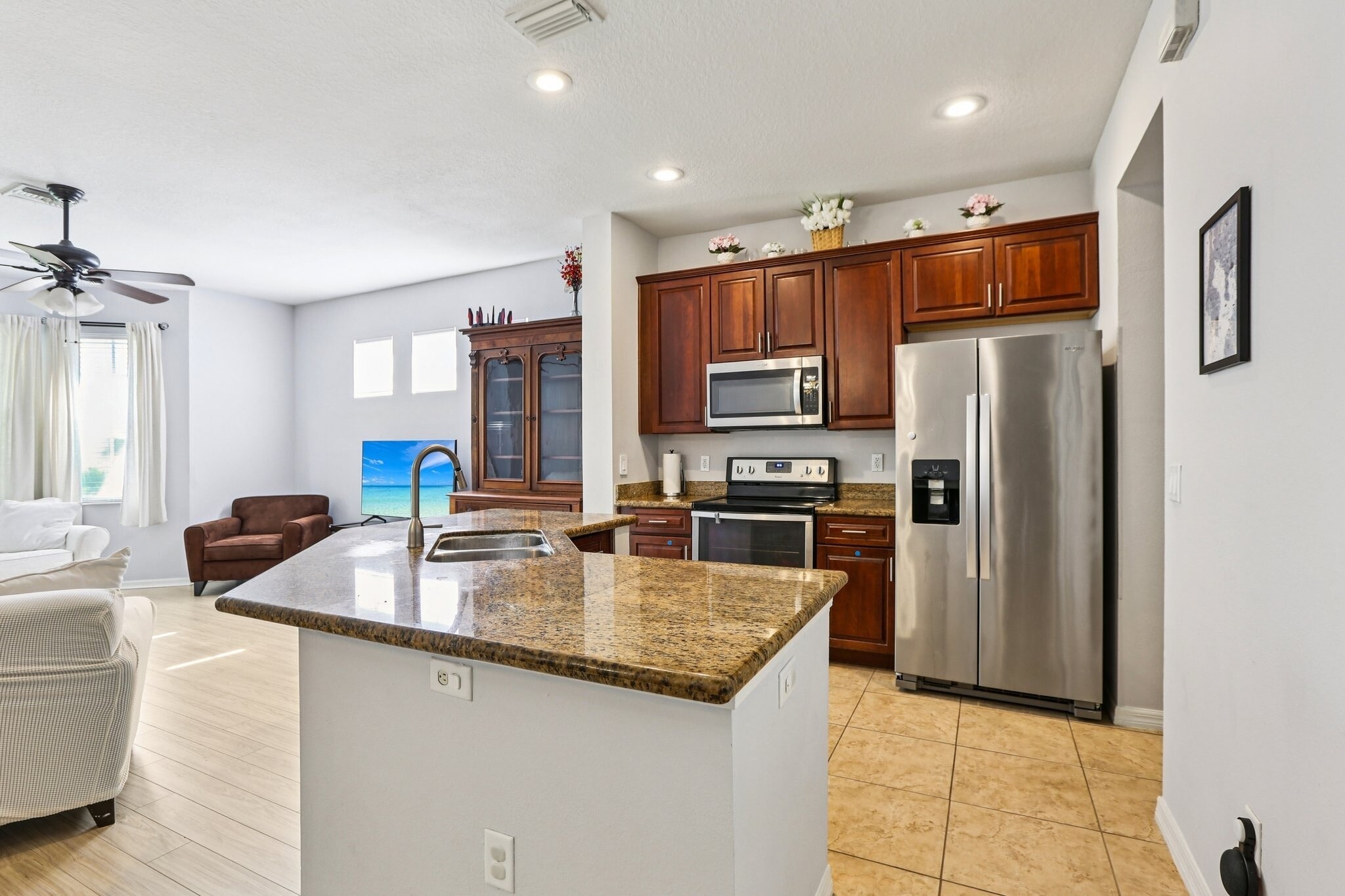 Kitchen (pic 1) - 7435 Arlington Grove Cir
