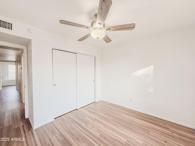 Building Photo - 7027 W Cherry Hills Dr