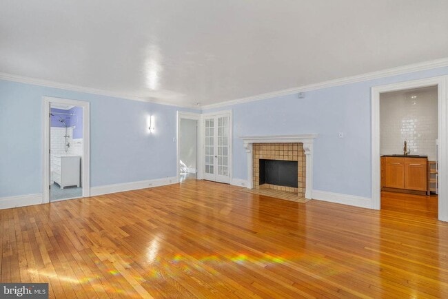 Building Photo - 4625 Pine St