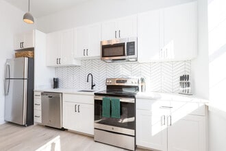 Building Photo - The Courtland AHR LLC