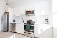 Building Photo - The Courtland