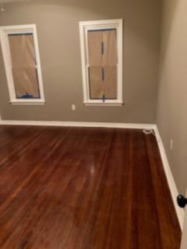 Building Photo - 127 Brown St. unit 1