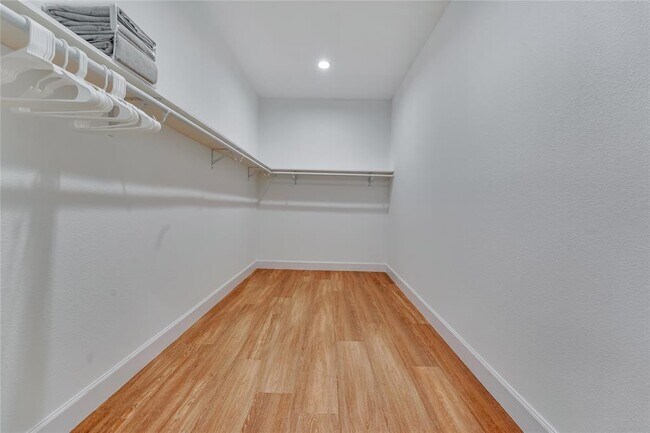 Building Photo - 11571 Robin Ln
