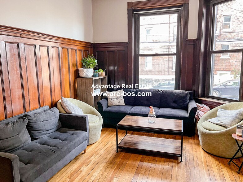 apt 24 - 1066 Commonwealth Ave