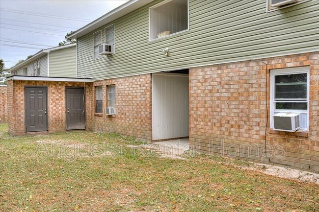 Building Photo - 331 Verdery Dr