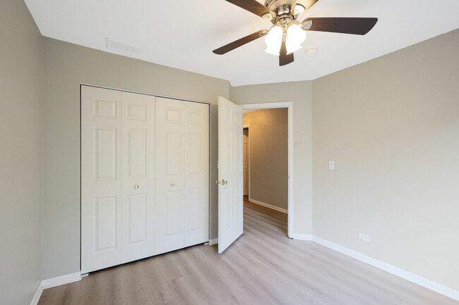 Building Photo - 64 Village Station Ln