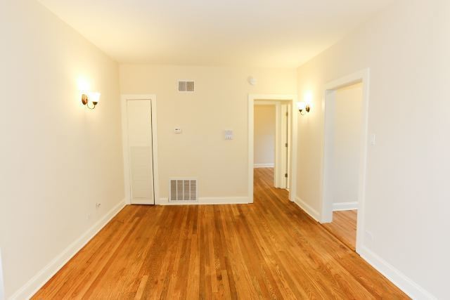 Building Photo - 4036 S Ashland Ave