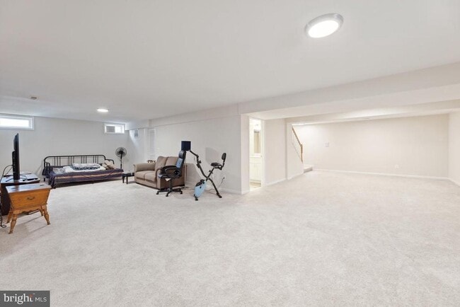 Building Photo - 9168 Stonegarden Dr