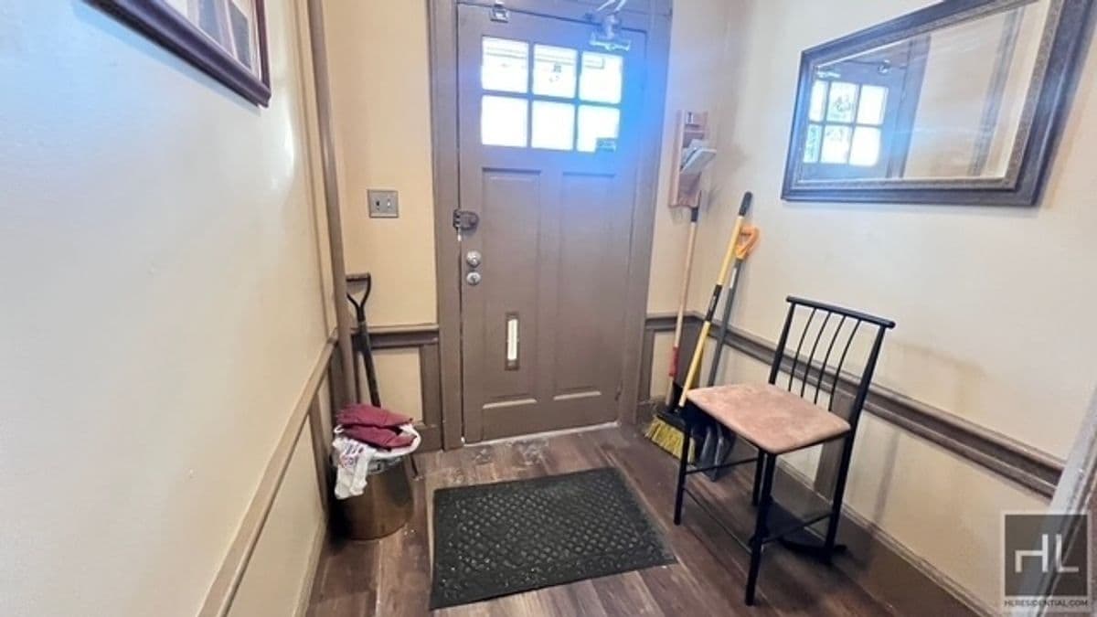 Building Photo - 797 Lenox Rd