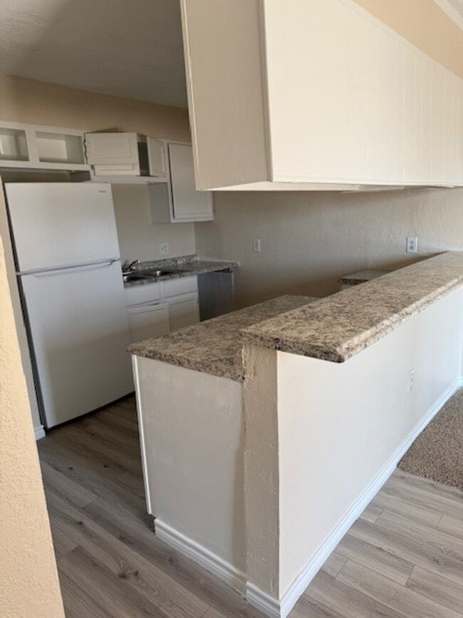 Building Photo - 6929 SW Hampshire Cir