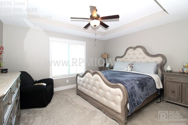 Building Photo - Over 2500 Square feet!!! 4 Bedroom, 2.5 Bath Home in Ankeny