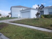 Building Photo - Dundee Station/Haines City_3 Bedroom 2 Bat...