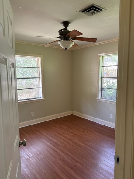 Building Photo - 112 Summit Dr