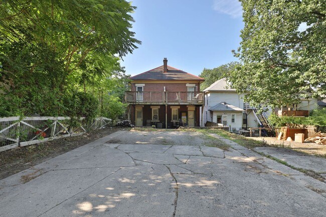 Building Photo - 212-214 E. Patterson Avenue