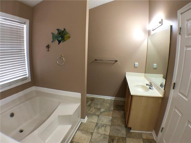 Building Photo - 3337 Baymount Way