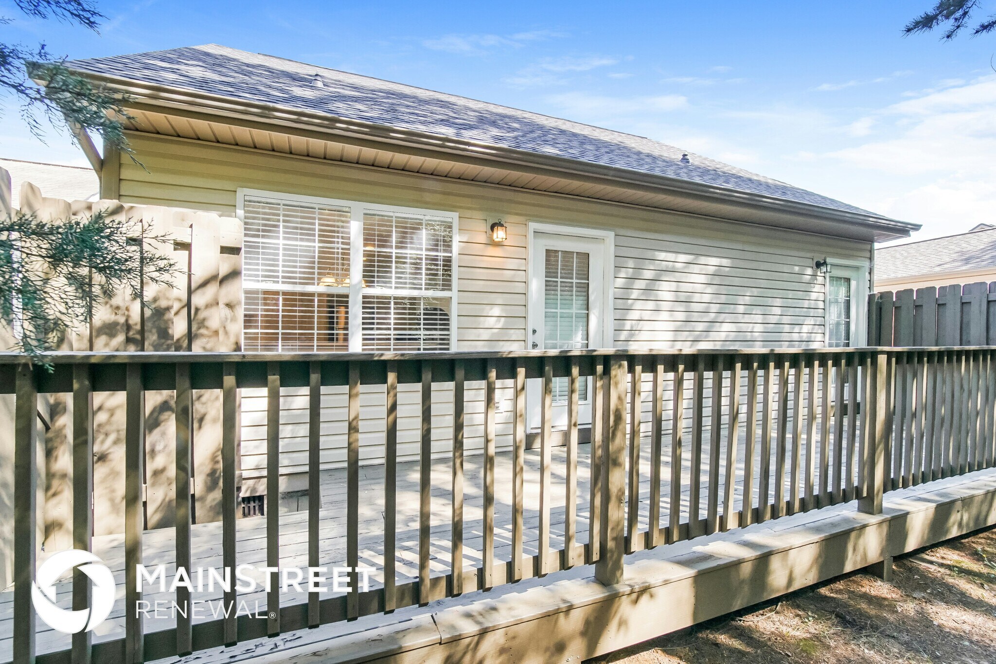 Building Photo - 1670 Sails Way