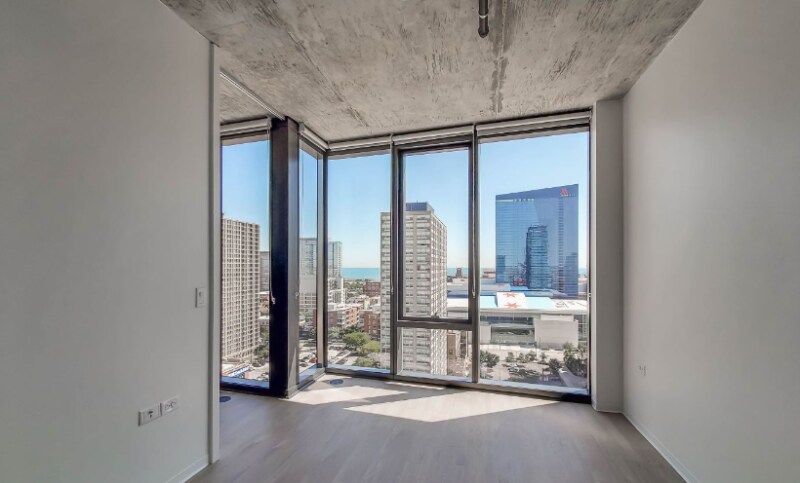 Building Photo - 2113 S Wabash Ave