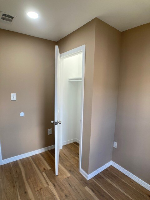 Building Photo - 4523 Parrish St