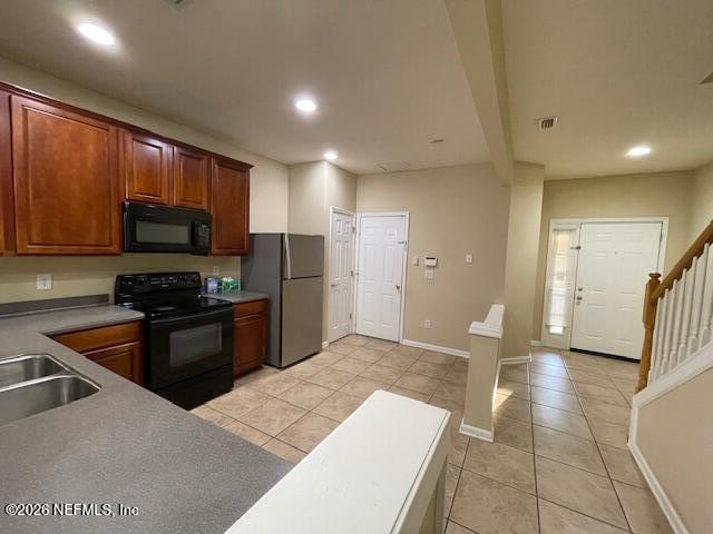 Building Photo - 4199 Highwood Dr