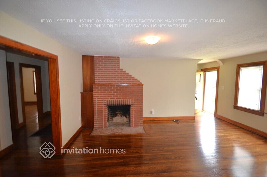 Building Photo - 1501 McCormick Ave
