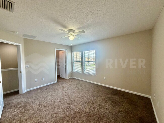 Building Photo - Beautiful 2BR Townhome in Amenity-Rich Fleming Island Community!!