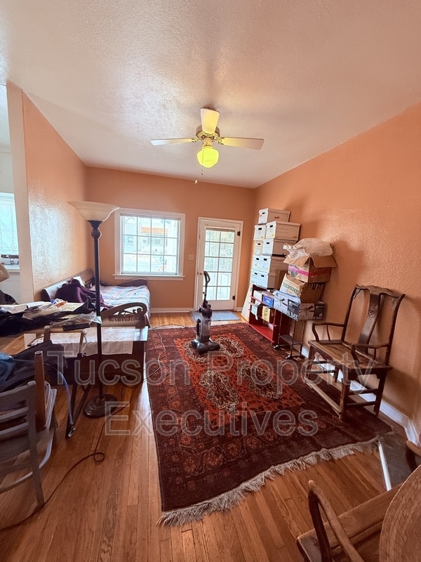 Building Photo - 1220 N Olsen Ave