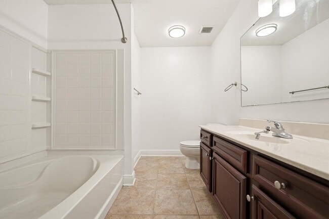 Building Photo - 2168 Hadleigh Hills Ct