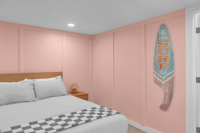 Building Photo - 555 S Gulf Dr
