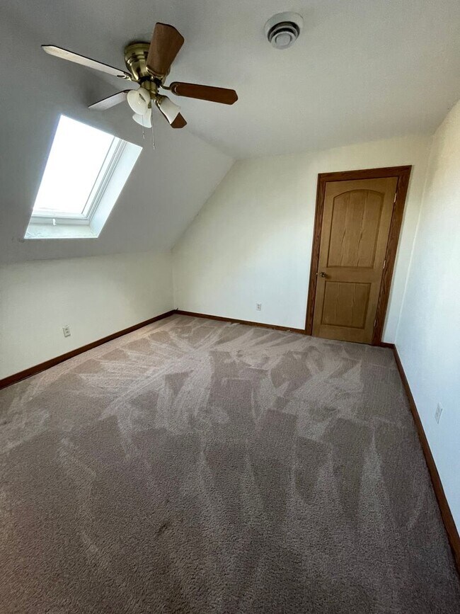 Building Photo - 2949 N Sherman Blvd