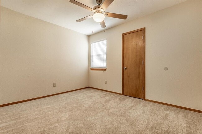 Building Photo - 231 Barrett Pl