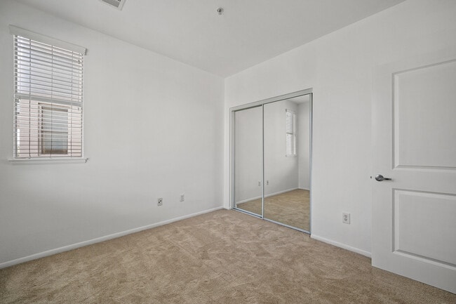 Building Photo - 6400 Crescent Park E