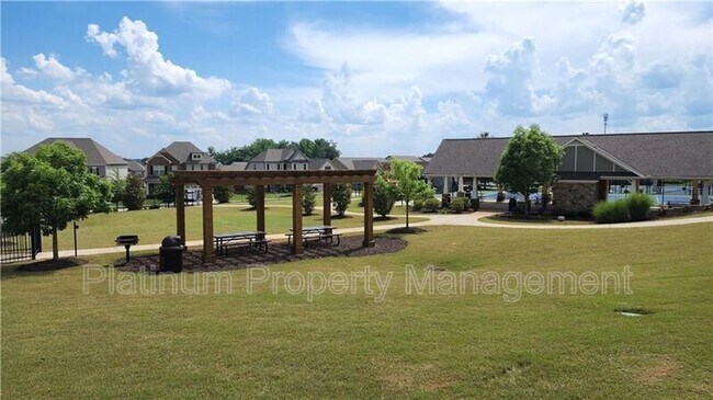 Building Photo - 4579 Silver Oak Dr
