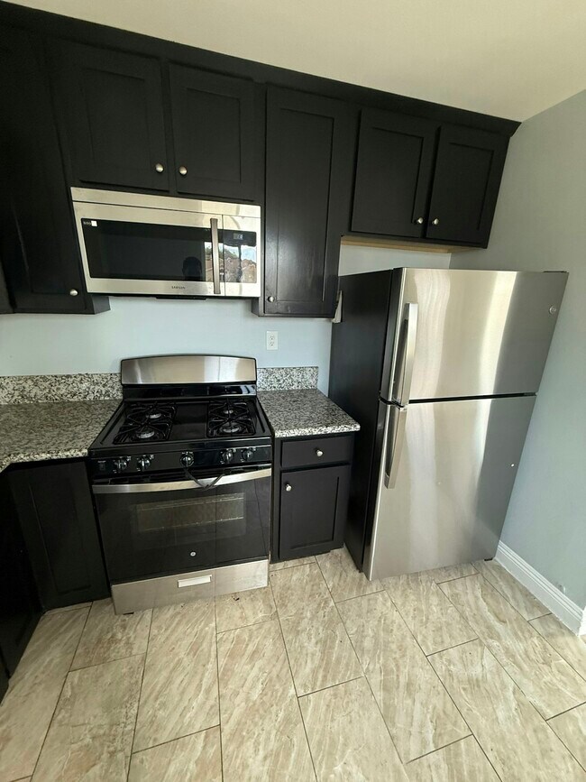Building Photo - 1727 W 84th Pl