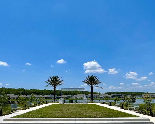 Building Photo - Newer 4 Bedroom, 2.5 Bath Corner Unit Town...