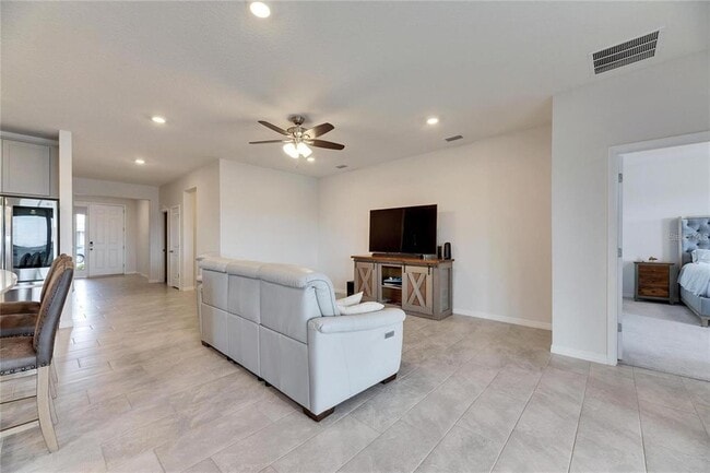 Building Photo - 5125 Tannin Ln