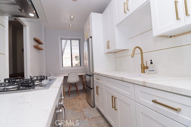 Building Photo - 315 W 3rd St