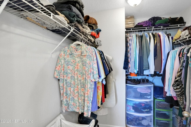 Building Photo - 95262 Tanglewood Dr